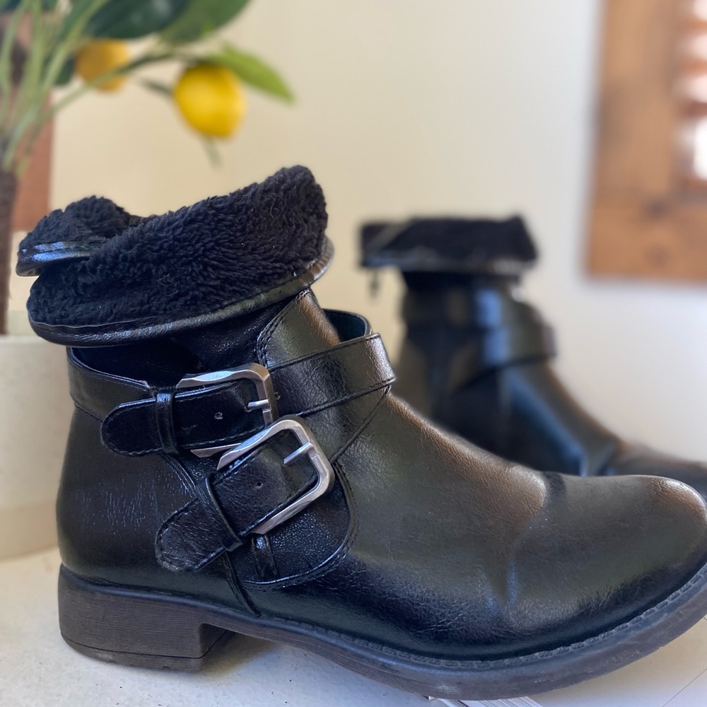 stormy mountain fleece lined ski boots black faux leather size 7.5